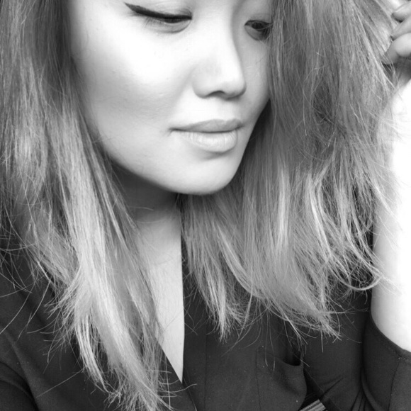 Meet your Posher! - Picture 10 of 10